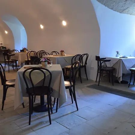 Wachtmeisterhaus Zu Burg Hohes Haus