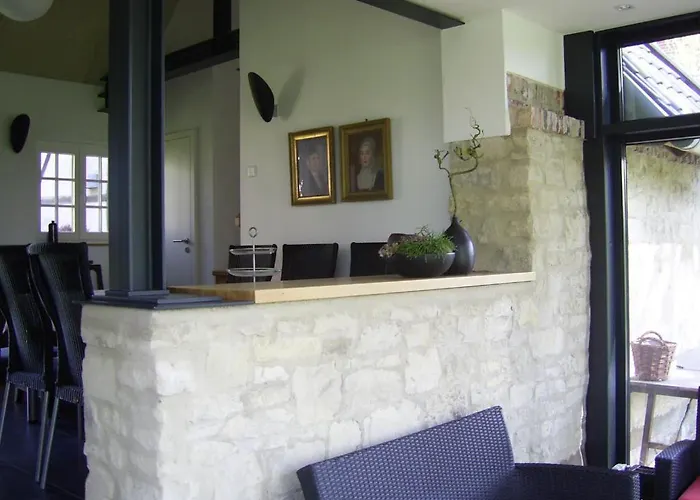 Wachtmeisterhaus Zu Burg Hohes Haus Hotel